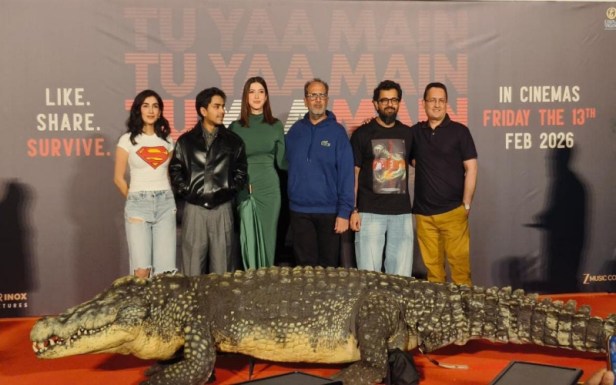 Parul Gulati, Adarsh Gourav, Shanaya Kapoor, Aanand L Rai and team Tu Yaa Main