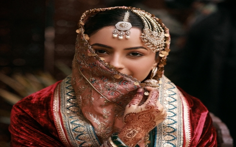 Shehnaaz Gill in Ishqnama 1
